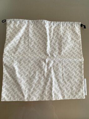 BNWT Diane von Furstenberg DUSTBAG White Grey Medium Size